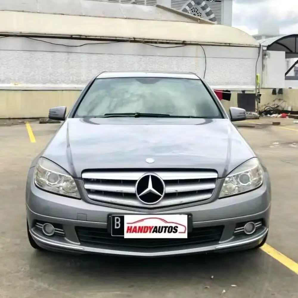 Mercedes Benz C200 CGI Avantgarde Tahun 2011 Automatic Abu abu Metalik
