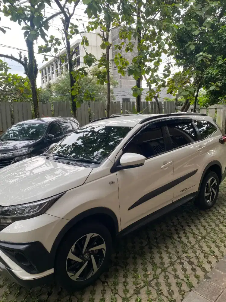 Toyota Rush Trd Sportivo 1.5 MT 2019 putih