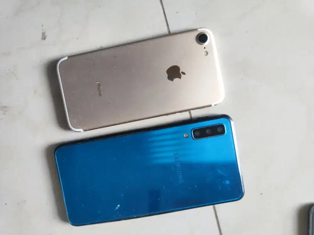 iPhone 7 dan Samsung A7
