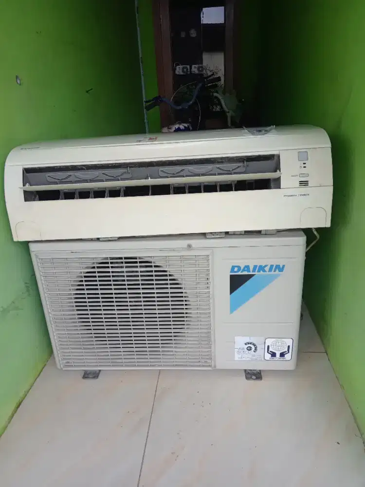 Di jual bagi yang berminat tukar tambah pun jadi asal cocok ac daikin