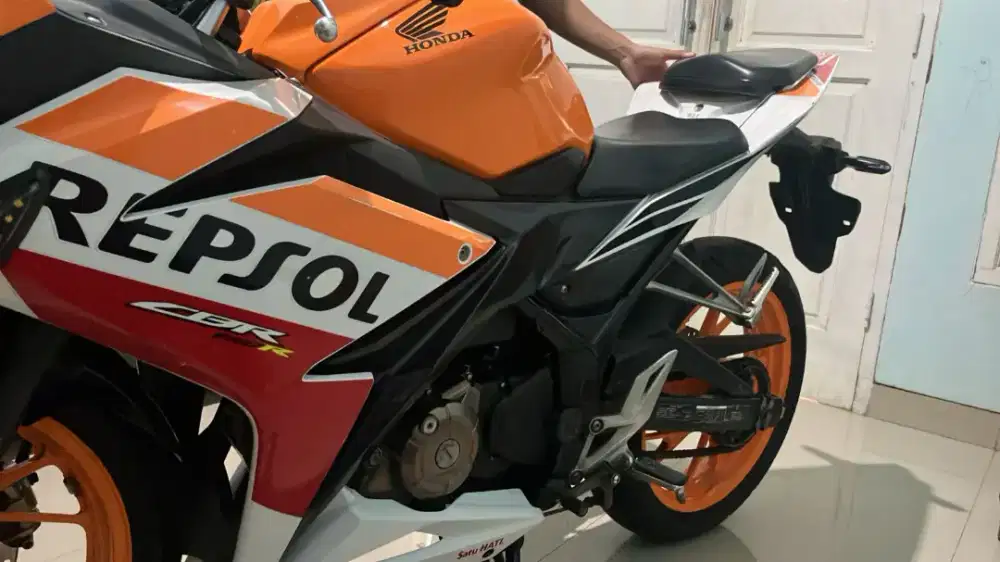 Dijual cepat Honda CBR 150