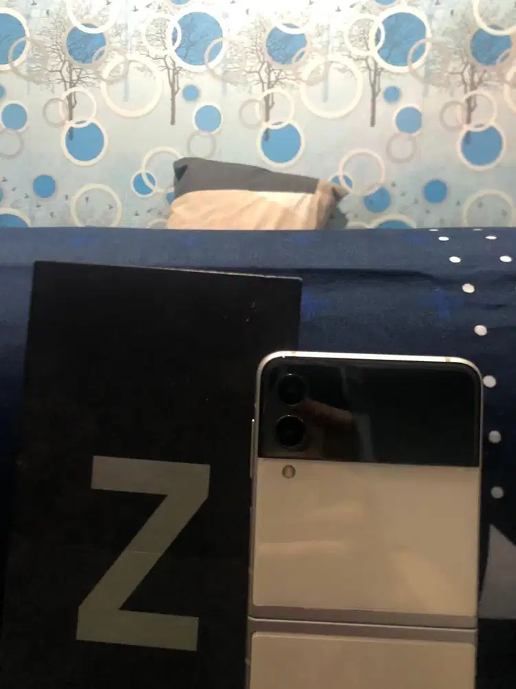 Samsung Zflip 3 256GB CREAM