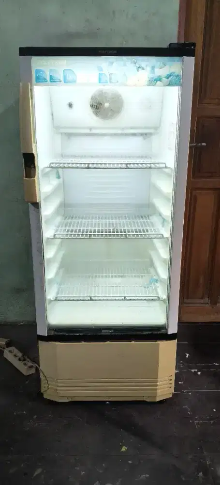 Kulkas minuman / showcase merk polytron 100% orisinil