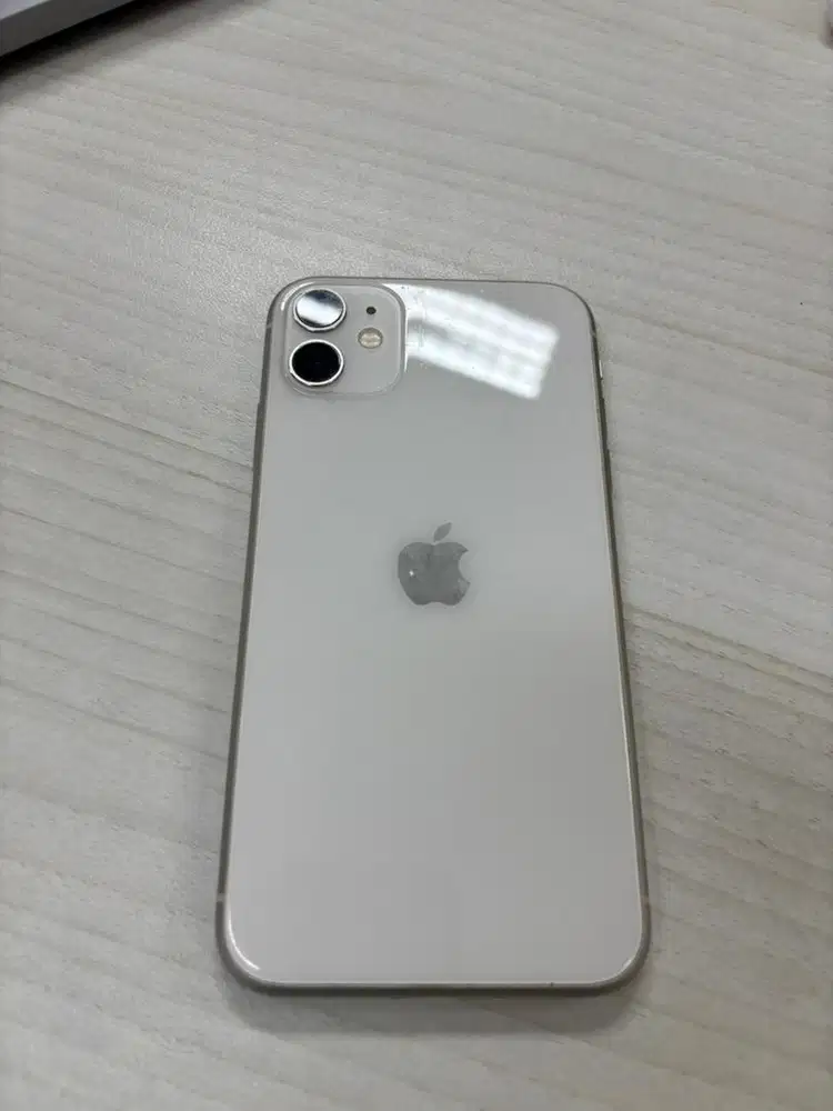JUAL CEPAT!! IPHONE 11 BEA CUKAI, 128GB, WHITE