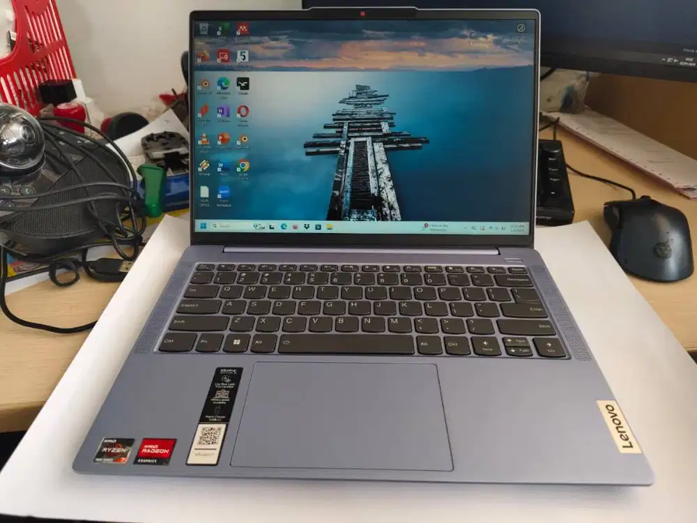 Lenovo IdeaPad Slim 5 14ABR8