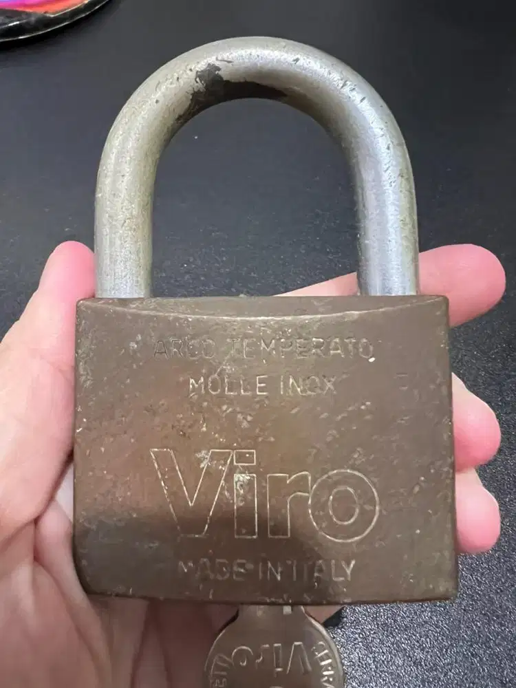 Gembok VIRO 60 mm (Bekas)