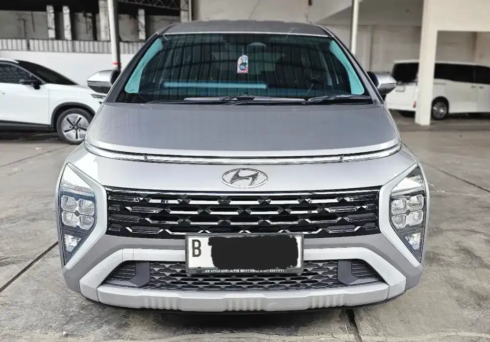 Baru 40rban Km Hyundai Stargazer Prime AT 2022 Silver Mulus Gress