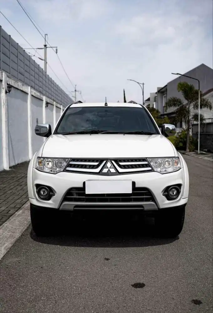 Mitsubishi Pajero Sport 2.5E Exceed (4x2) AT