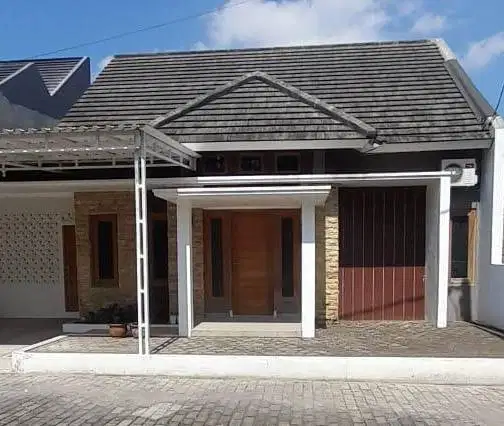 Disewakan 1 Unit Rumah Kondisi Baru Pasca Renovasi