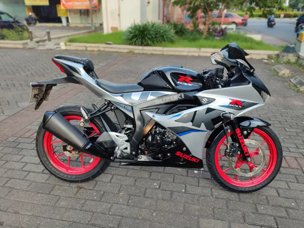 Suzuki GSX 150R