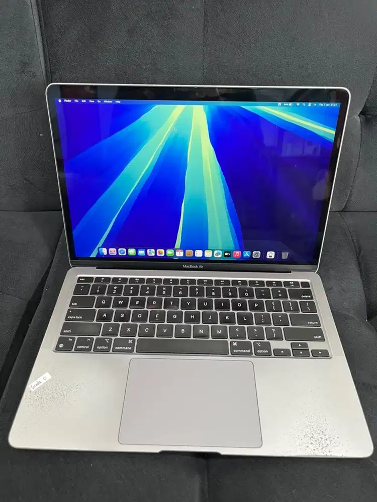 MacBook Air M1 2020 13inch 8/256GB Second