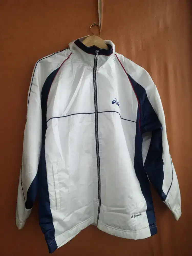 Jaket windbreaker asics vintage