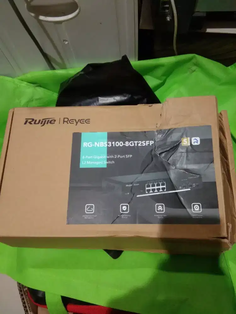 Switch Ruijie 8 Port Gigabit RG-NBS3100-8GT2SFP