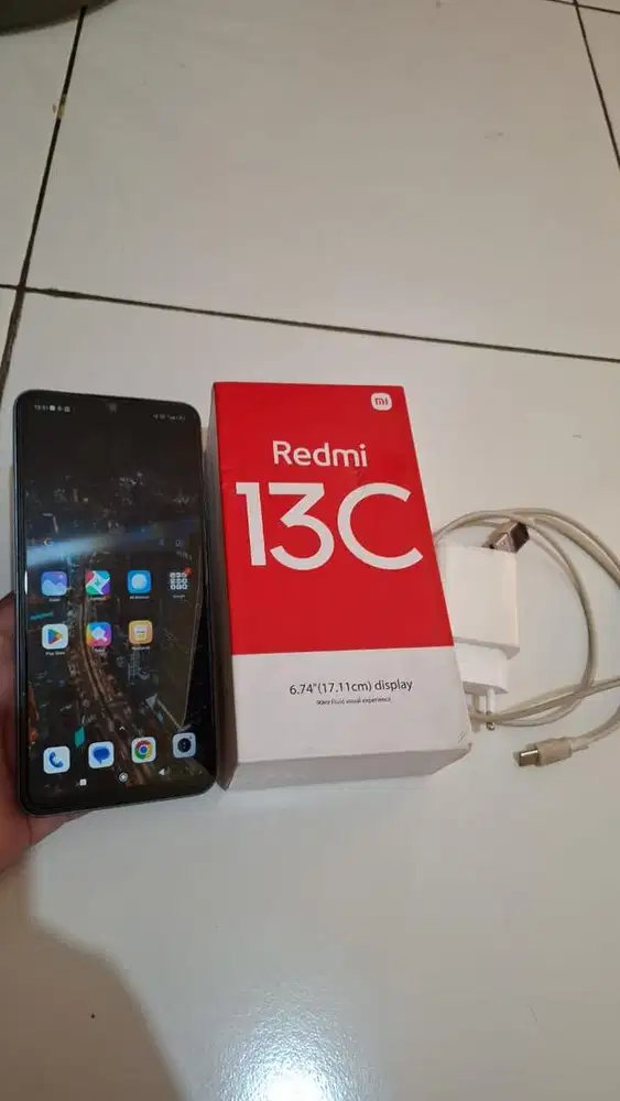 REDMI 13C 8GB RAM 256