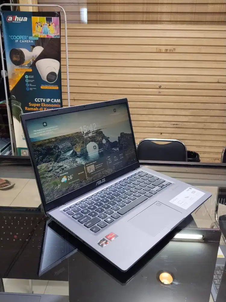 Asus Vivobook M415DAO AMD Ryzen 3 3250U RAM 8GB SSD 256GB NVMe