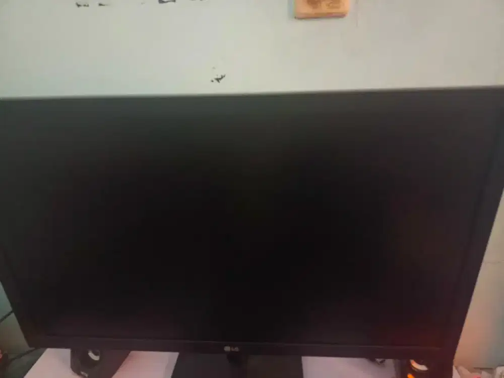 Dijual!!! Monitor LG22MK400 22 75Hz