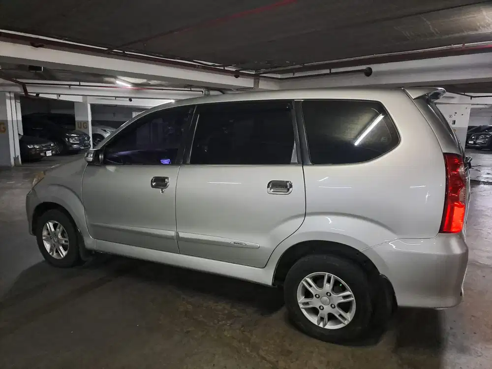 Daihatsu Xenia 2011 Bensin