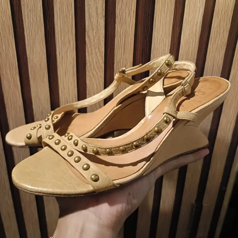 Sandal wanita branded authentic