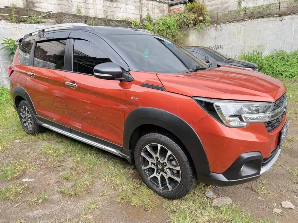 suzuki XL7 alpha at matic 2021 km low