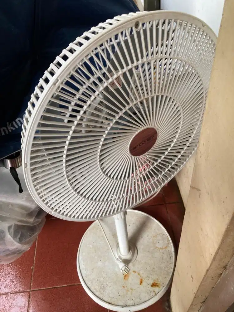 Kipas Putih Tidak nyala