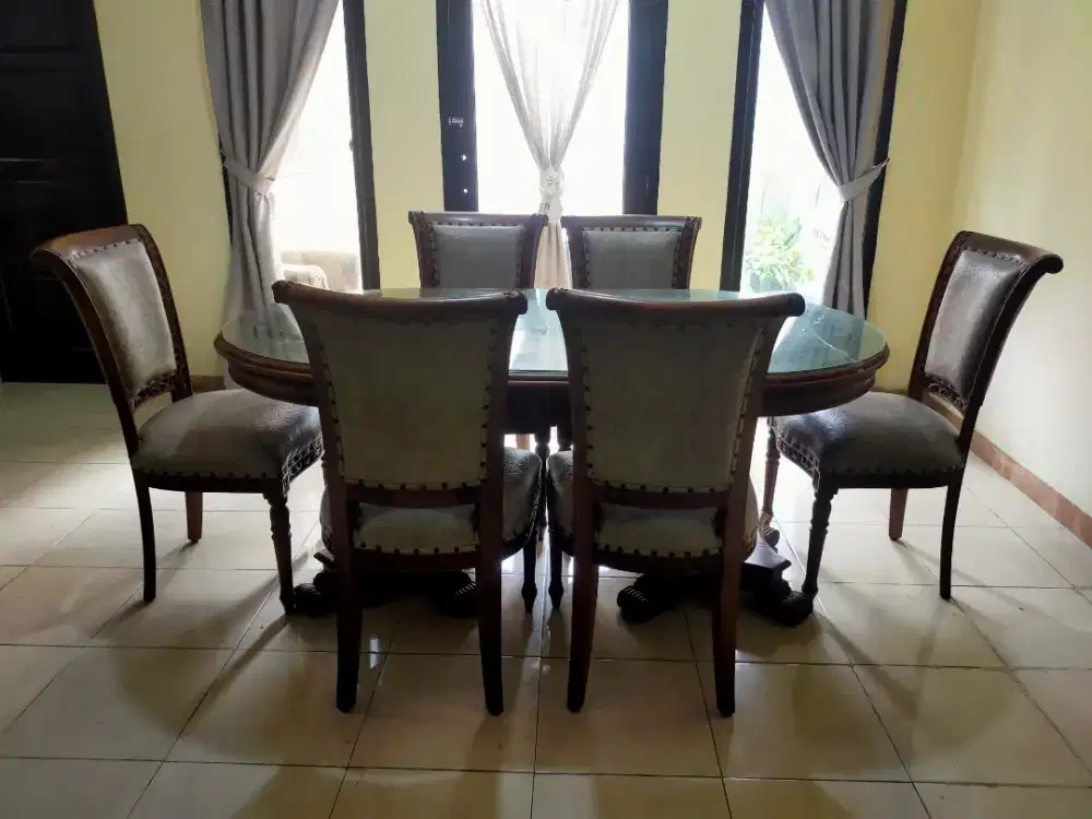 Meja makan kayu jati Jepara