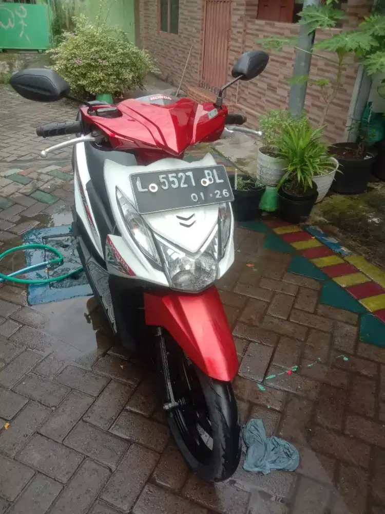 Beat 2016 lengkap hidup, mulus, sdh lama gk di pakai