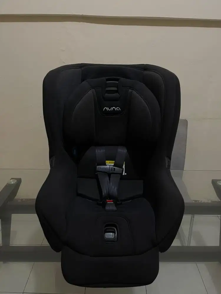 NUNA RAVA BLACK CARSEAT