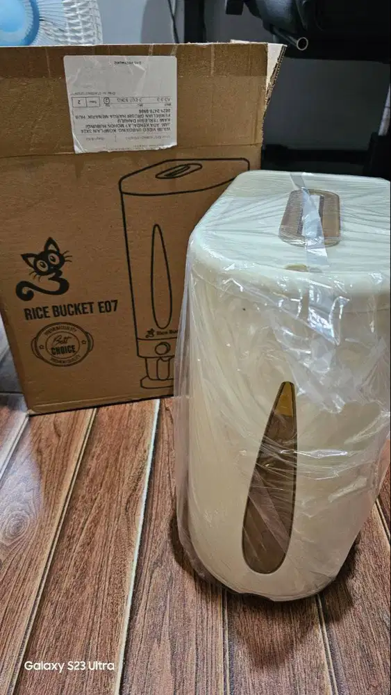 SALE! RICE BUCKET 10KG BARU [ORI] Rp. 180.000