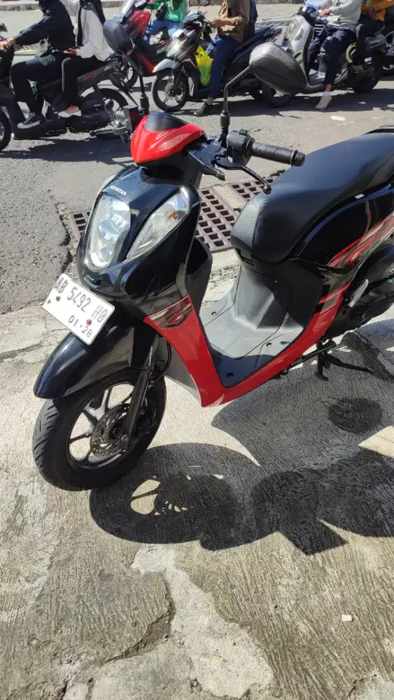 Honda genio 2022 ban donat