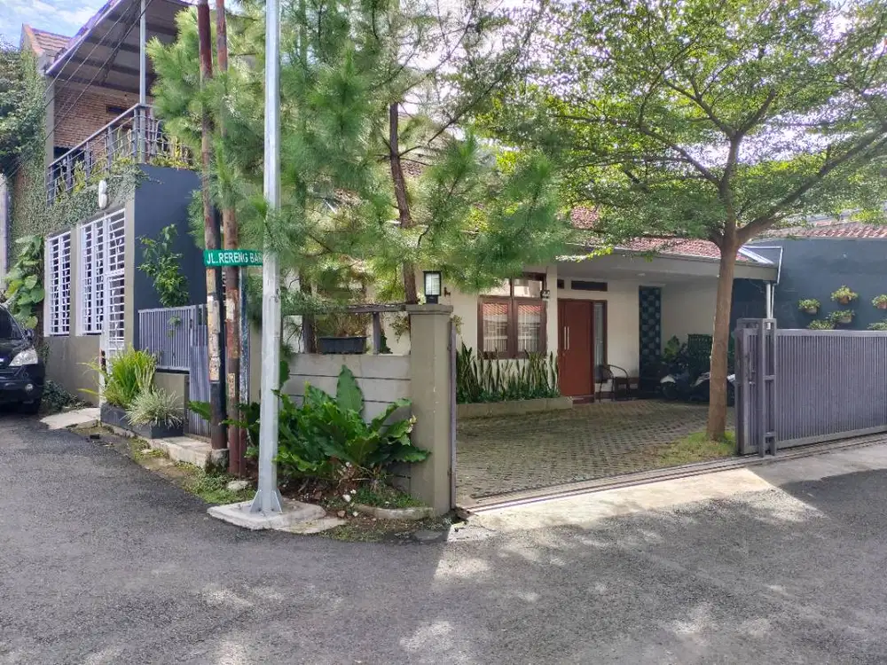 Dijual Cepat Rumah di Sukaluyu Bandung Utara 2 lantai lokasi strategis