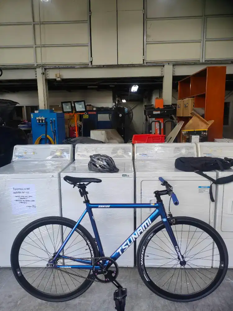 Tsunami size M like new