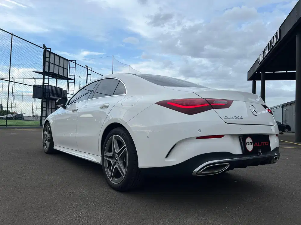 Mercedes Benz CLA200 AMG LINE 1.3L AT 2024