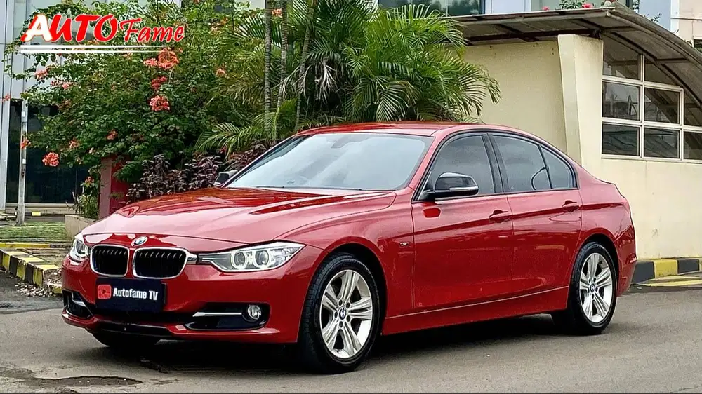 BMW F30 320i Sport NIK 2013 Red On Black