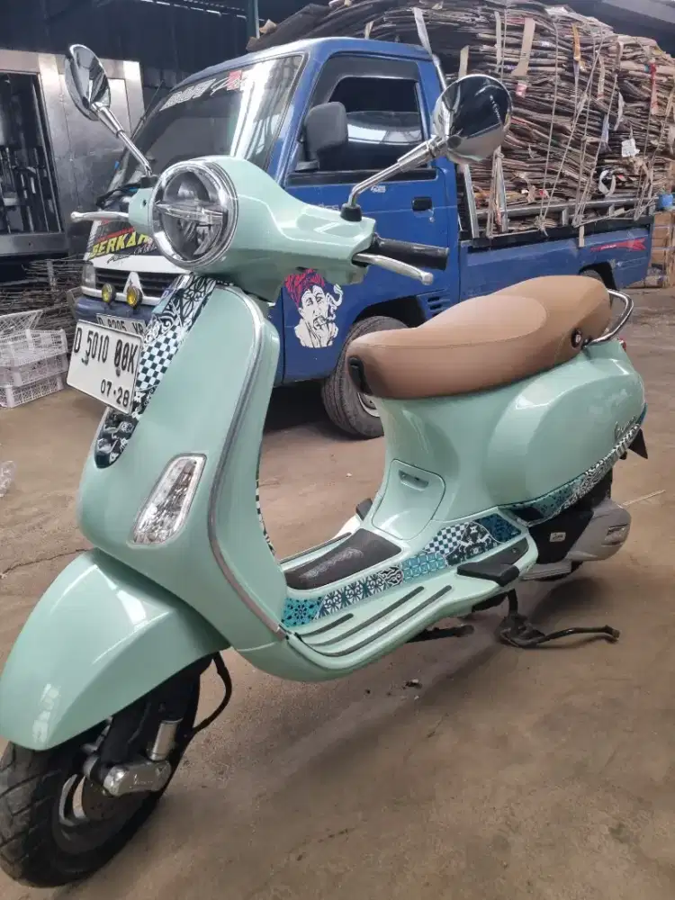 Jual vespa batik LX IGET 125