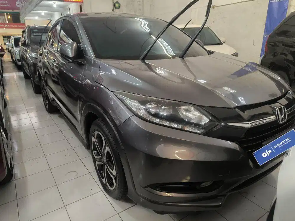 HONDA 2016 HR-V PRESTIGE SUNROFF 1.8 AT ABU MEWAH OTOMART 286 KENJERAN