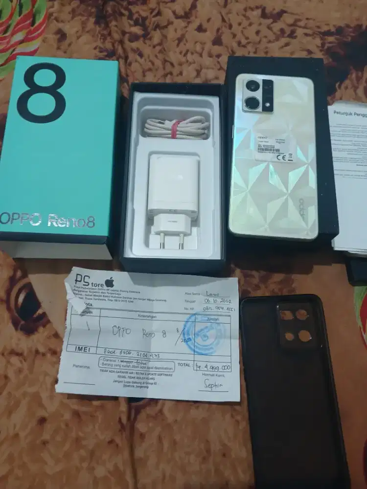 Oppo Reno 8 4G. 8/256