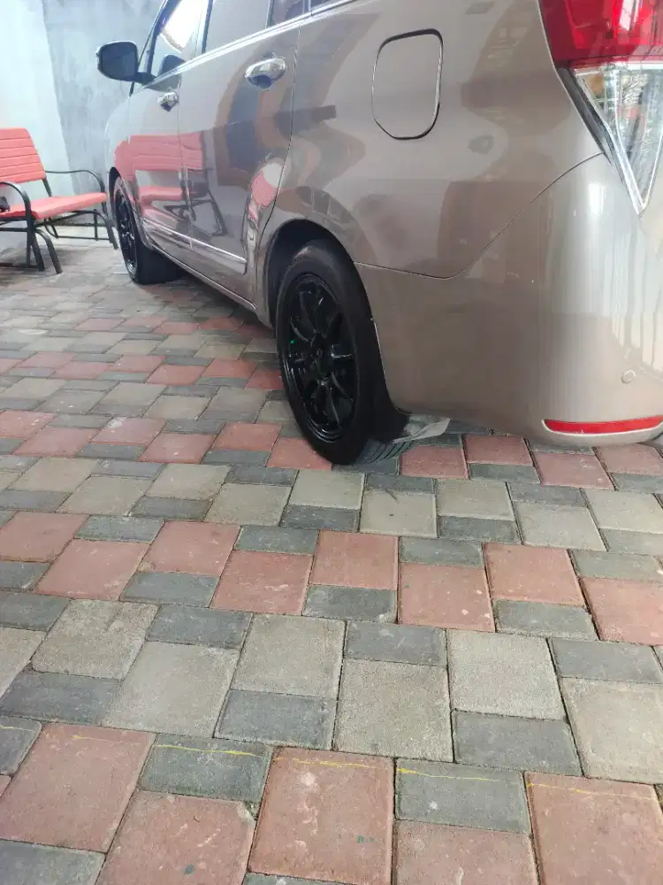 Velg r18 ring 18 lengkap dengan Ban