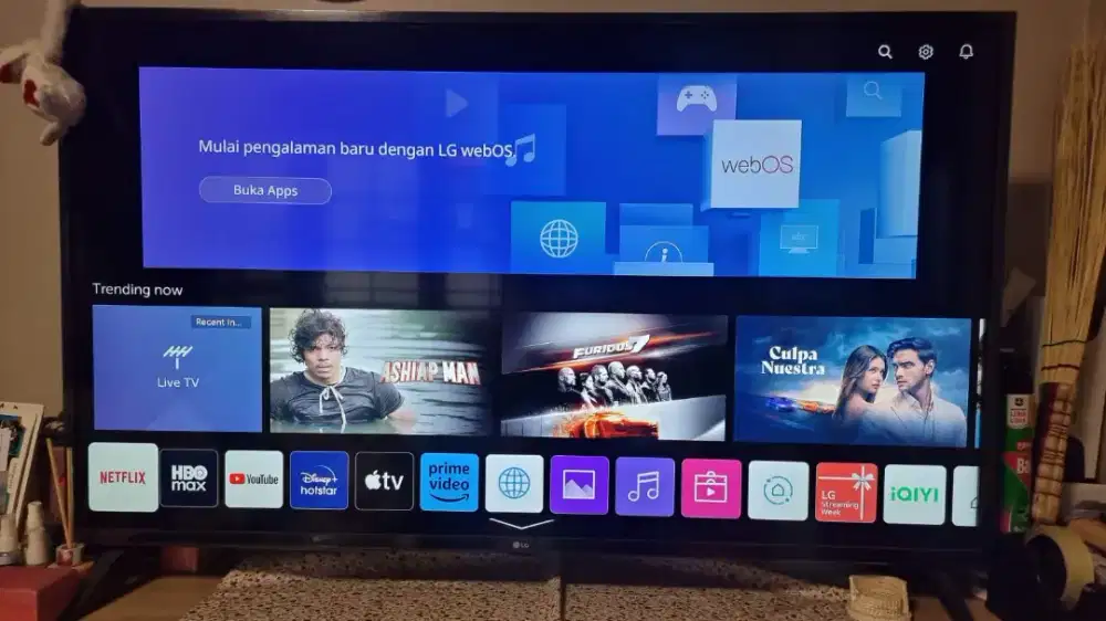 WTS LG Smart TV LED UHD 4K 50 Inch 50UM7300PTA