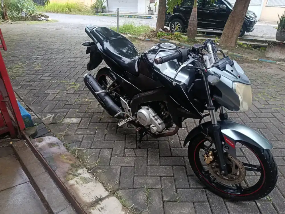 Di jual cepat vixion 2014