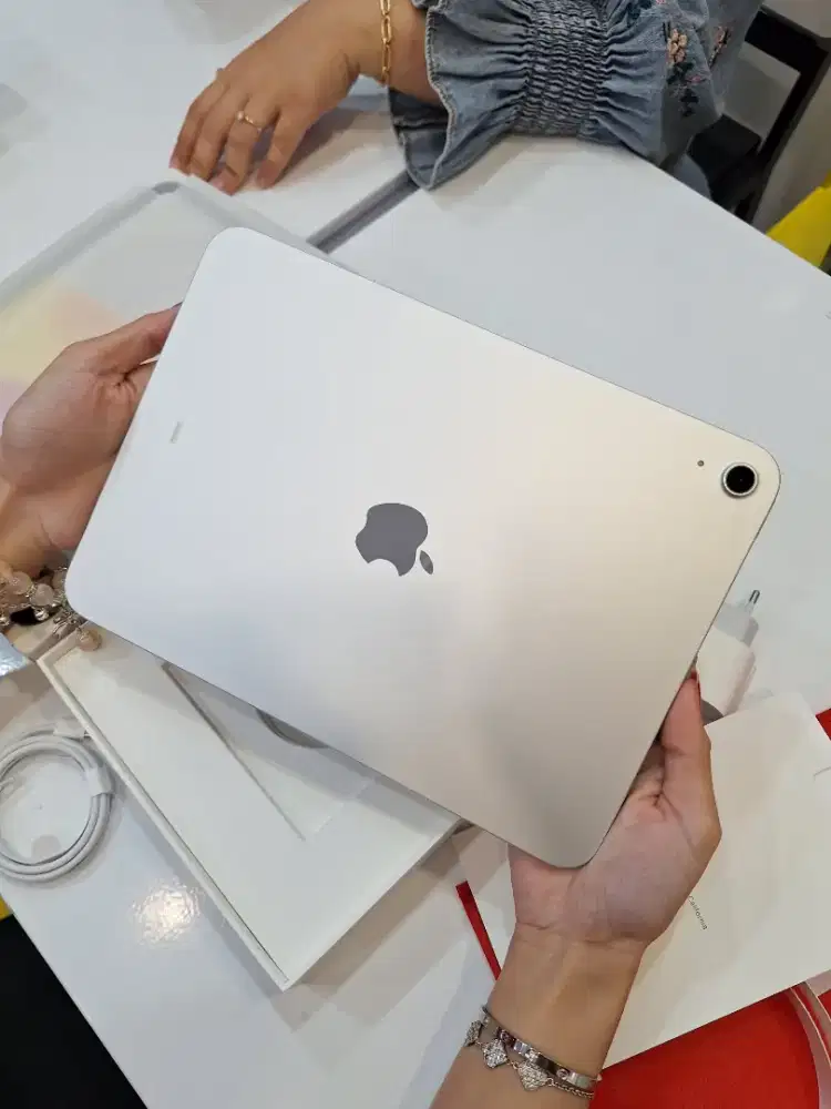 CREDIT IPAD GEN 11 SILVER BUNGA 0% POTONGAN 2 BULAN