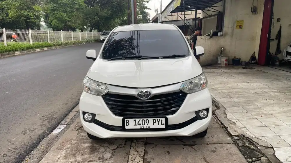AVANZA E AT 2015 Up G Dp 5 jt