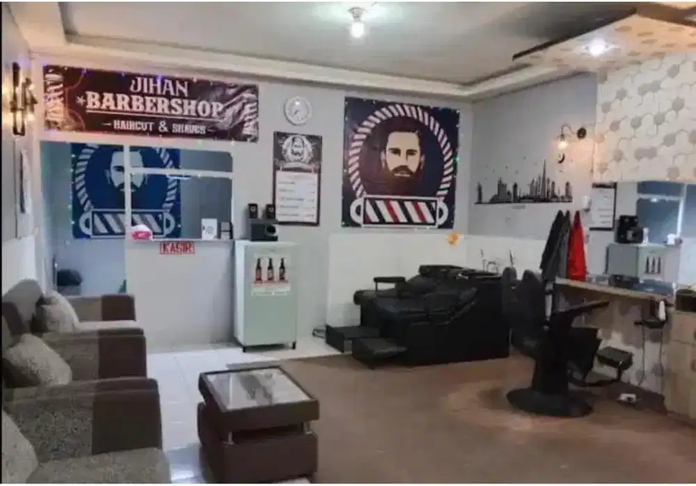 Capster Cukur Rambut