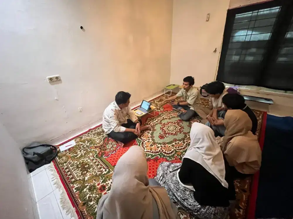 Freelance Paid Promote Home Office Ciledug