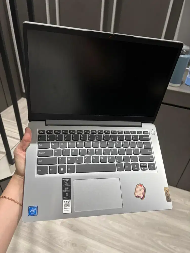 Lenovo Ideapad Slim 1i (14,7)