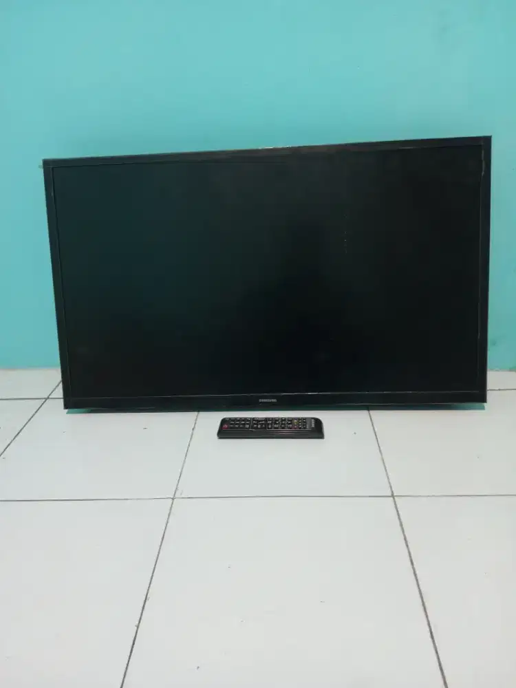Televisi Samsung 32 in