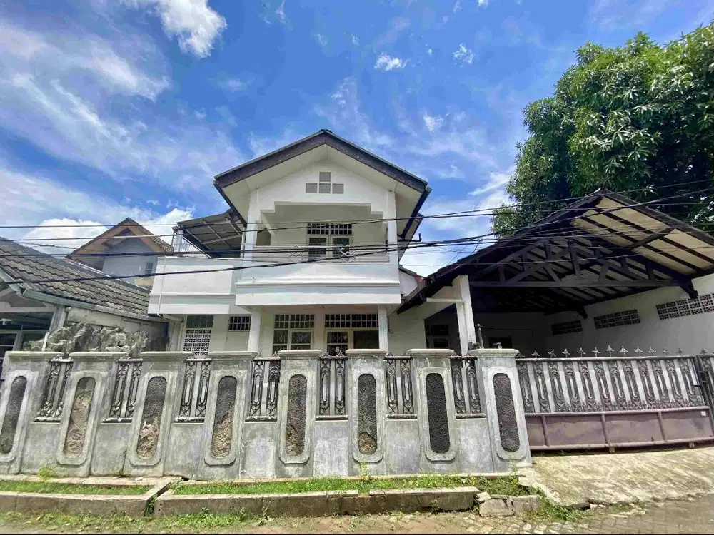 Dijual atau dikontrakkan rumah di Pamulang Estate