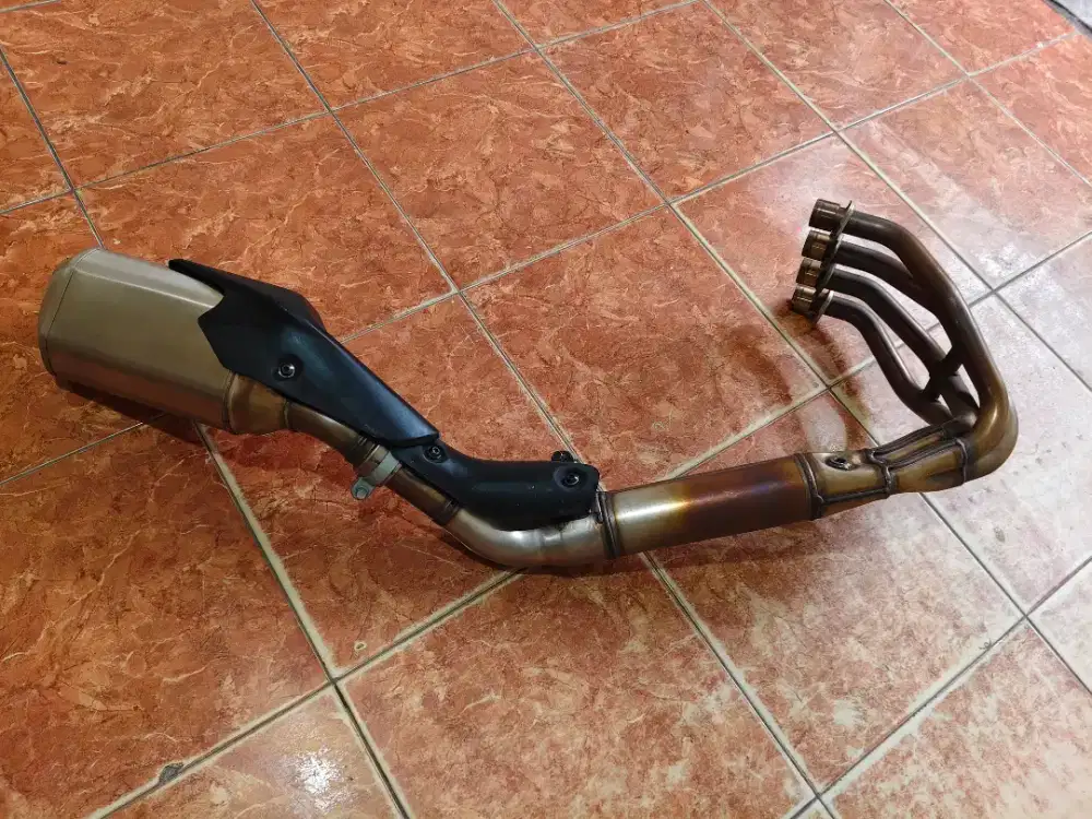 Knalpot orisinil ZX25RR