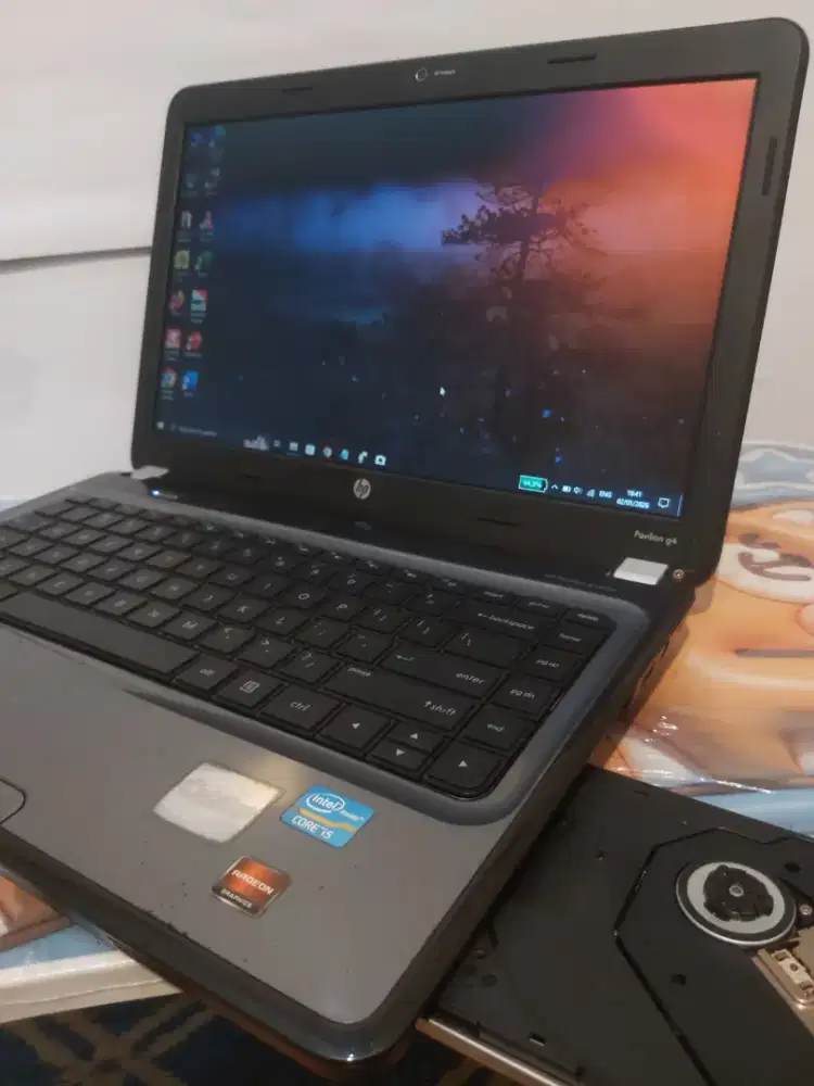 Laptop HP Core i5 RAM 4GB HDD 320GB Seri Pavilion g4