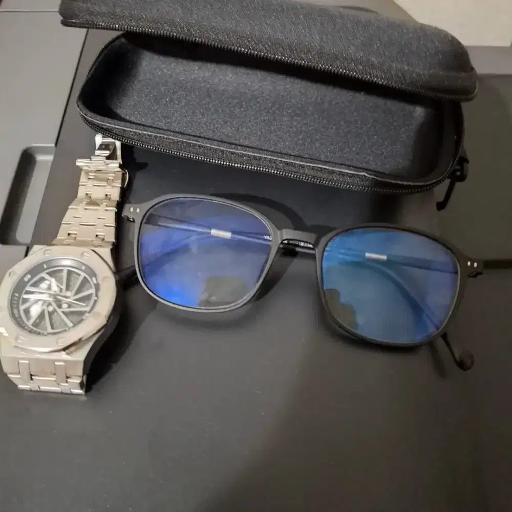 Paket Jam Tangan + Bluecromic kacamata