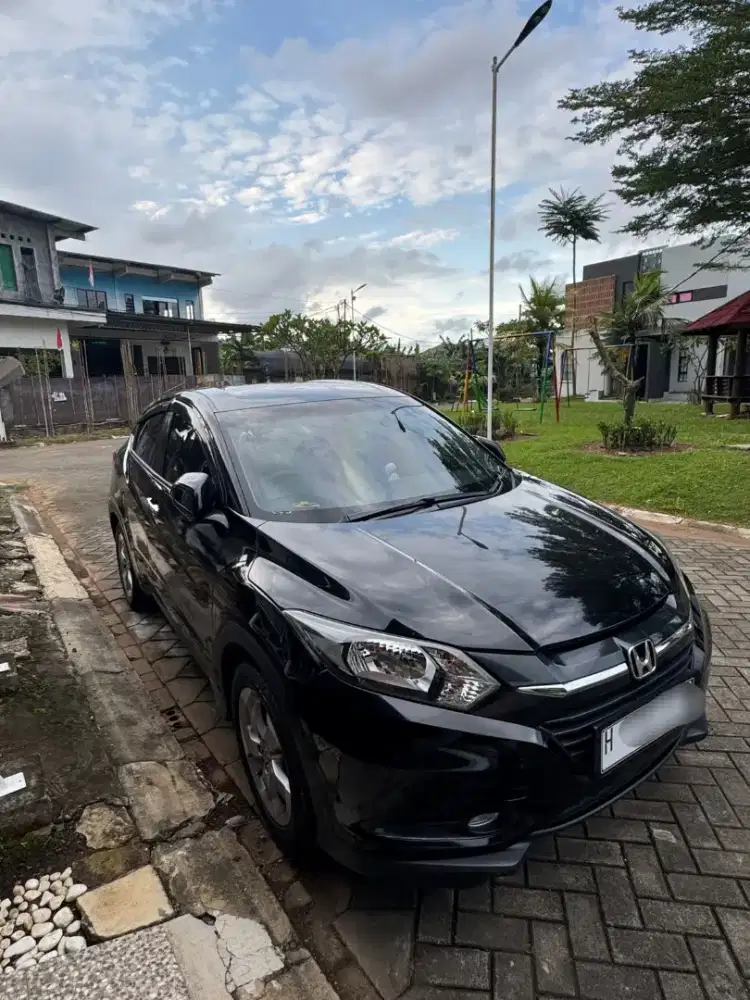 HRV E CVT 2017 LOW KM
